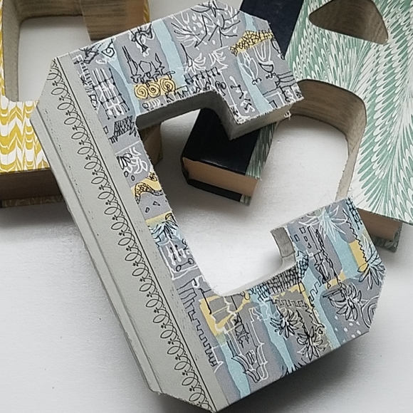 Book Letters - Picture 4 of 5